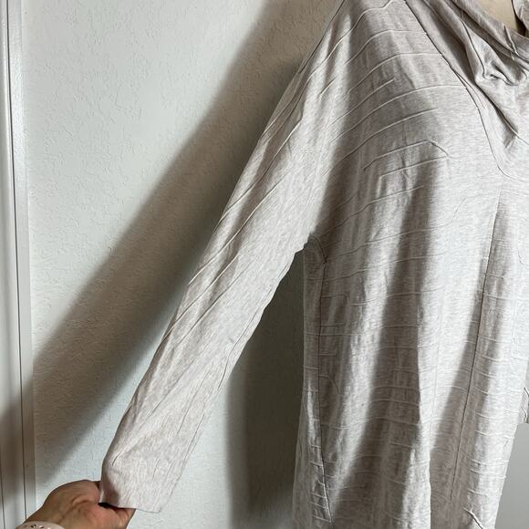 Oska Oatmeal Cowl Neck Blouse textured lines Size 2(US8/10), made in Bulgaria - Picture 2 of 9